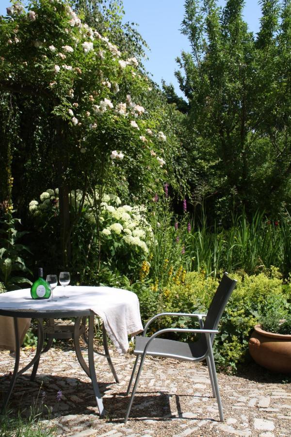 Ferienwohnung Gartenreich Obereisenheim エクステリア 写真
