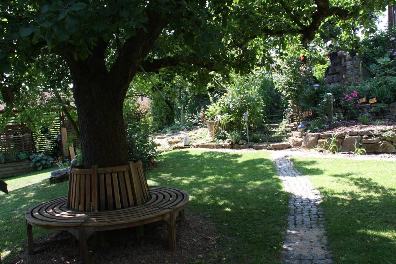 Ferienwohnung Gartenreich Obereisenheim エクステリア 写真
